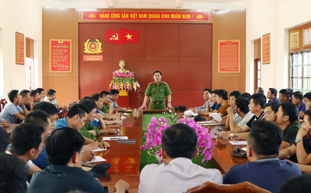 Công an tỉnh Quảng Bình đã huy động hơn 100 cán bộ, chiến sĩ